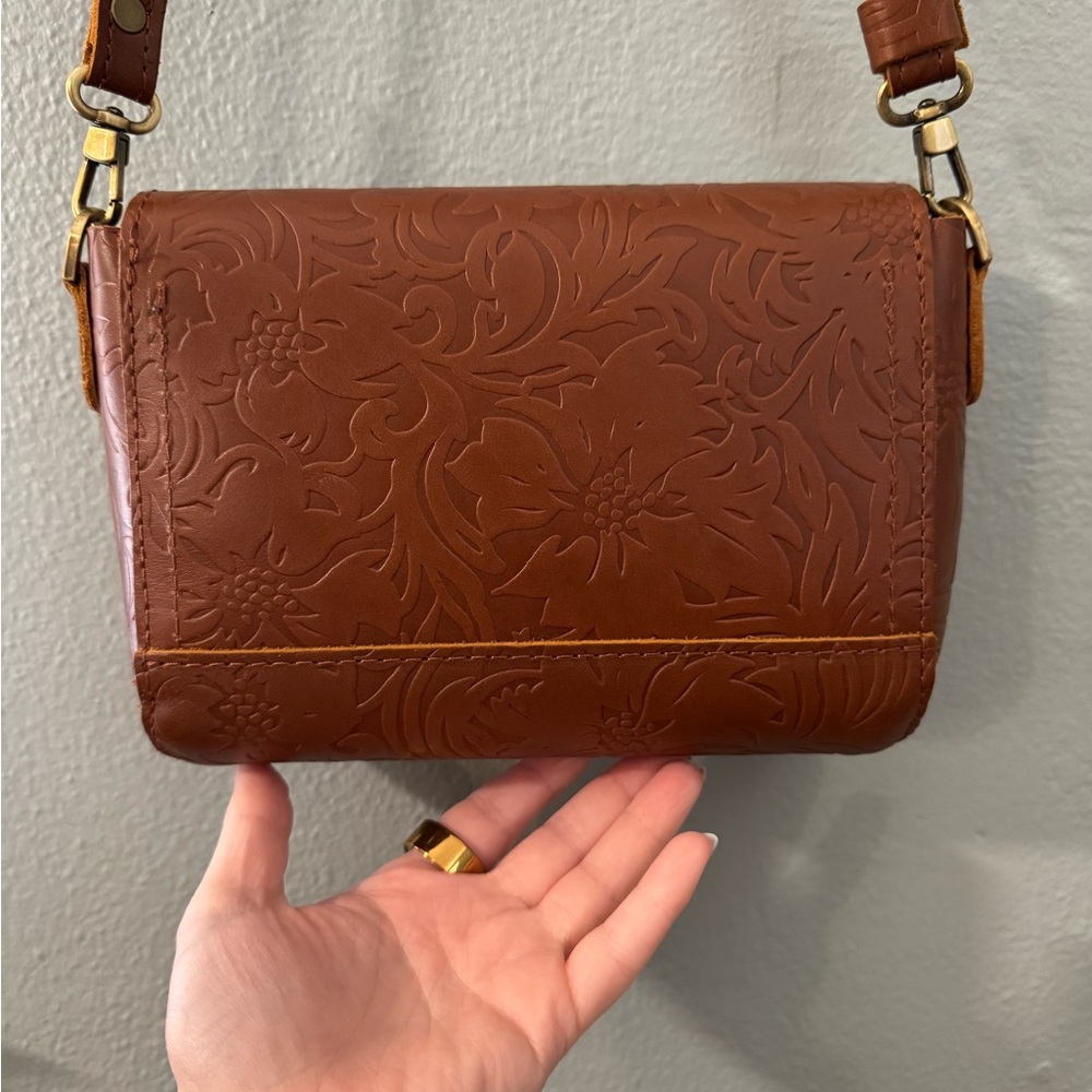 Portland Leather Goods mini metro crossbody - Picture 2 of 4